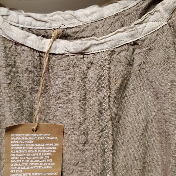 "2"💥SOLD OUT💥Magnolia Pearl raw linen tank top - Picture 6 of 8